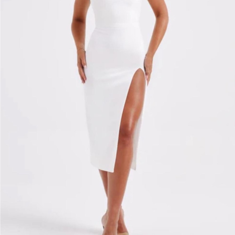 Elegant Strapless White Dress